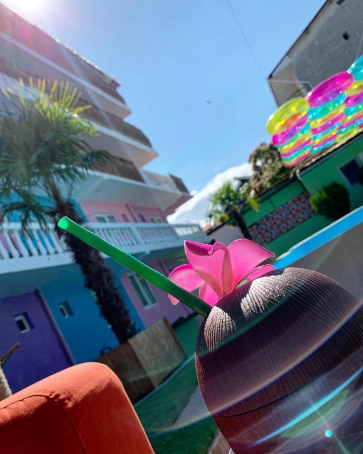 Casa Barbie Costinesti Hostel Ngoại thất bức ảnh