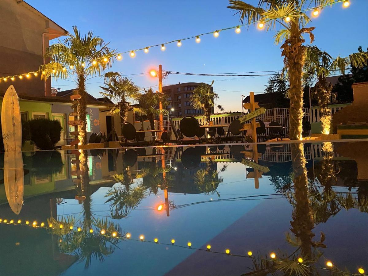 Casa Barbie Costinesti Hostel Ngoại thất bức ảnh