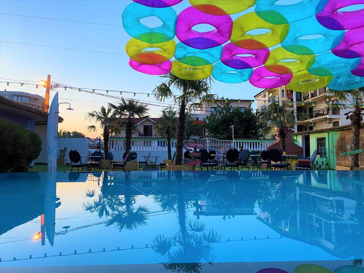 Casa Barbie Costinesti Hostel Ngoại thất bức ảnh