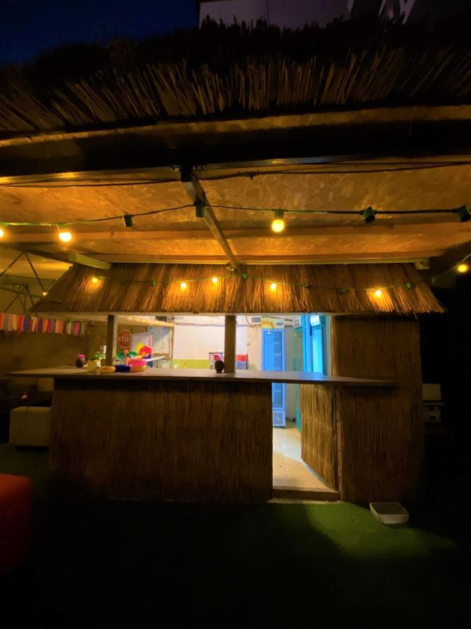 Casa Barbie Costinesti Hostel Ngoại thất bức ảnh
