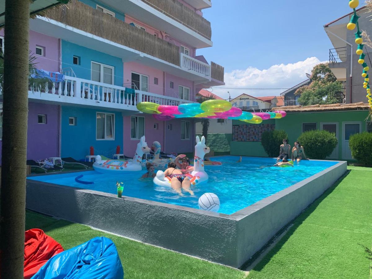 Casa Barbie Costinesti Hostel Ngoại thất bức ảnh