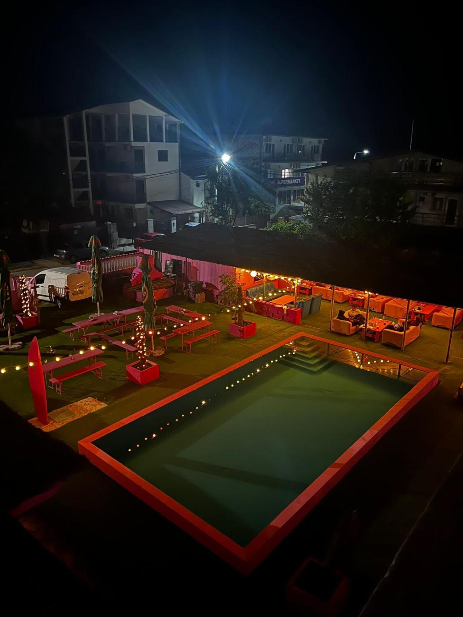 Casa Barbie Costinesti Hostel Ngoại thất bức ảnh